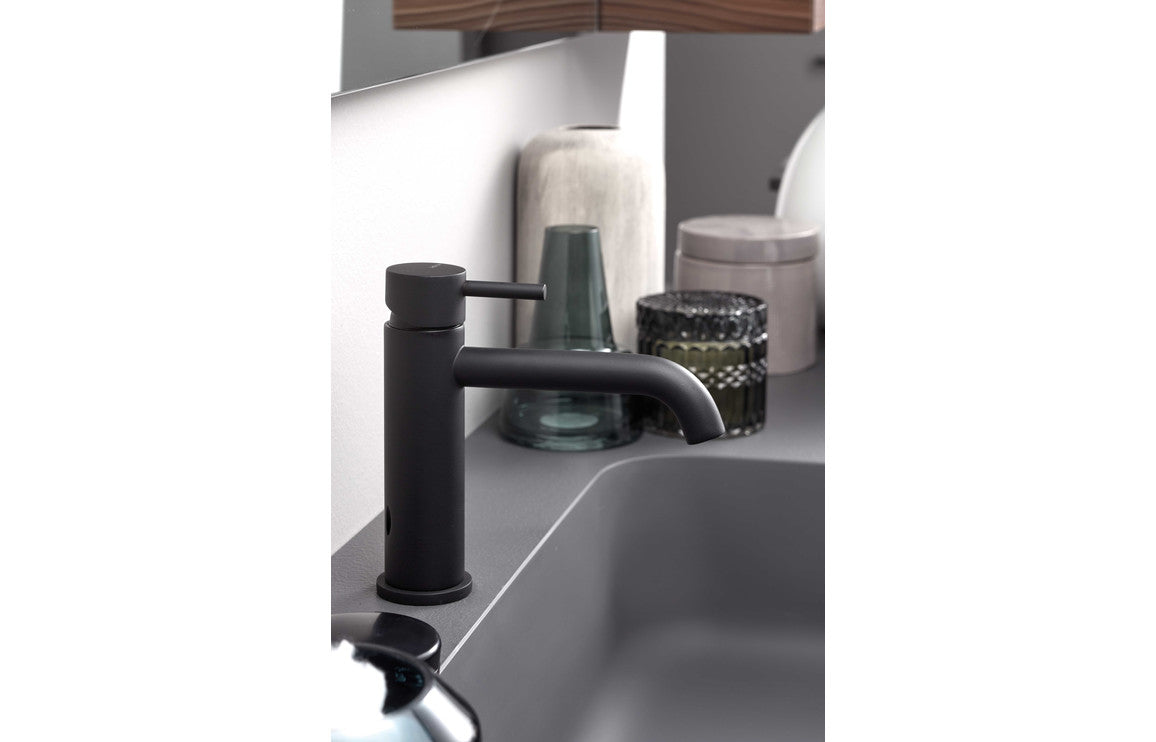 vema-maira-basin-mixer-matt-black 4